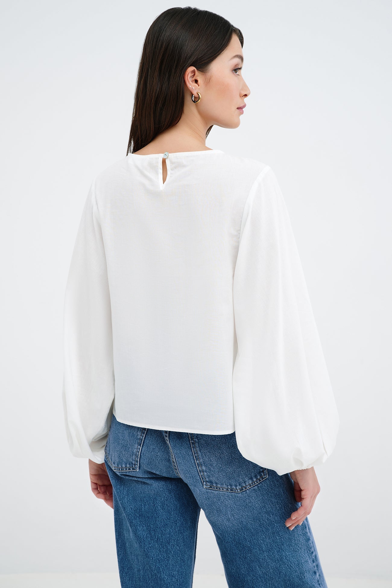 #Off White