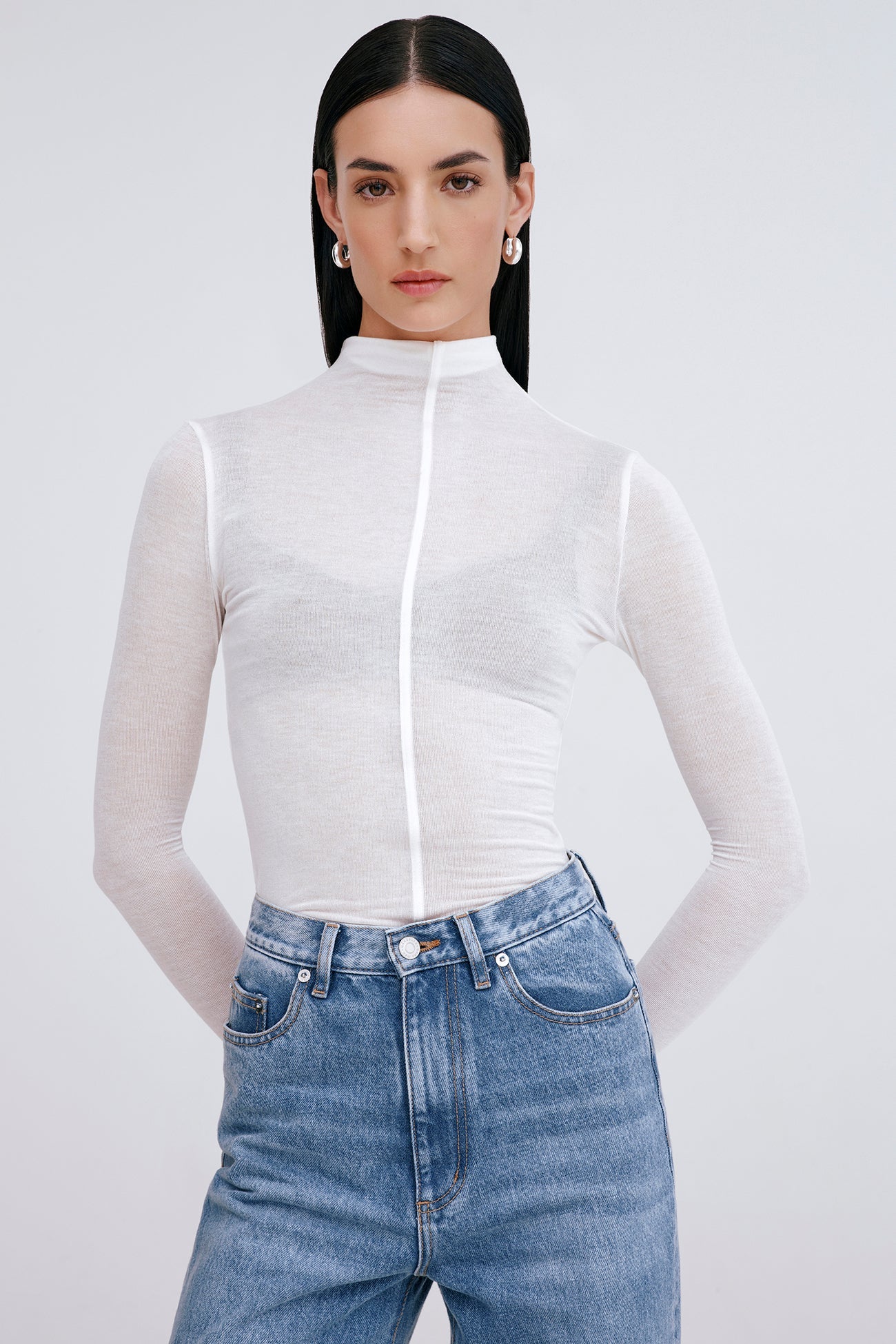 #Off White