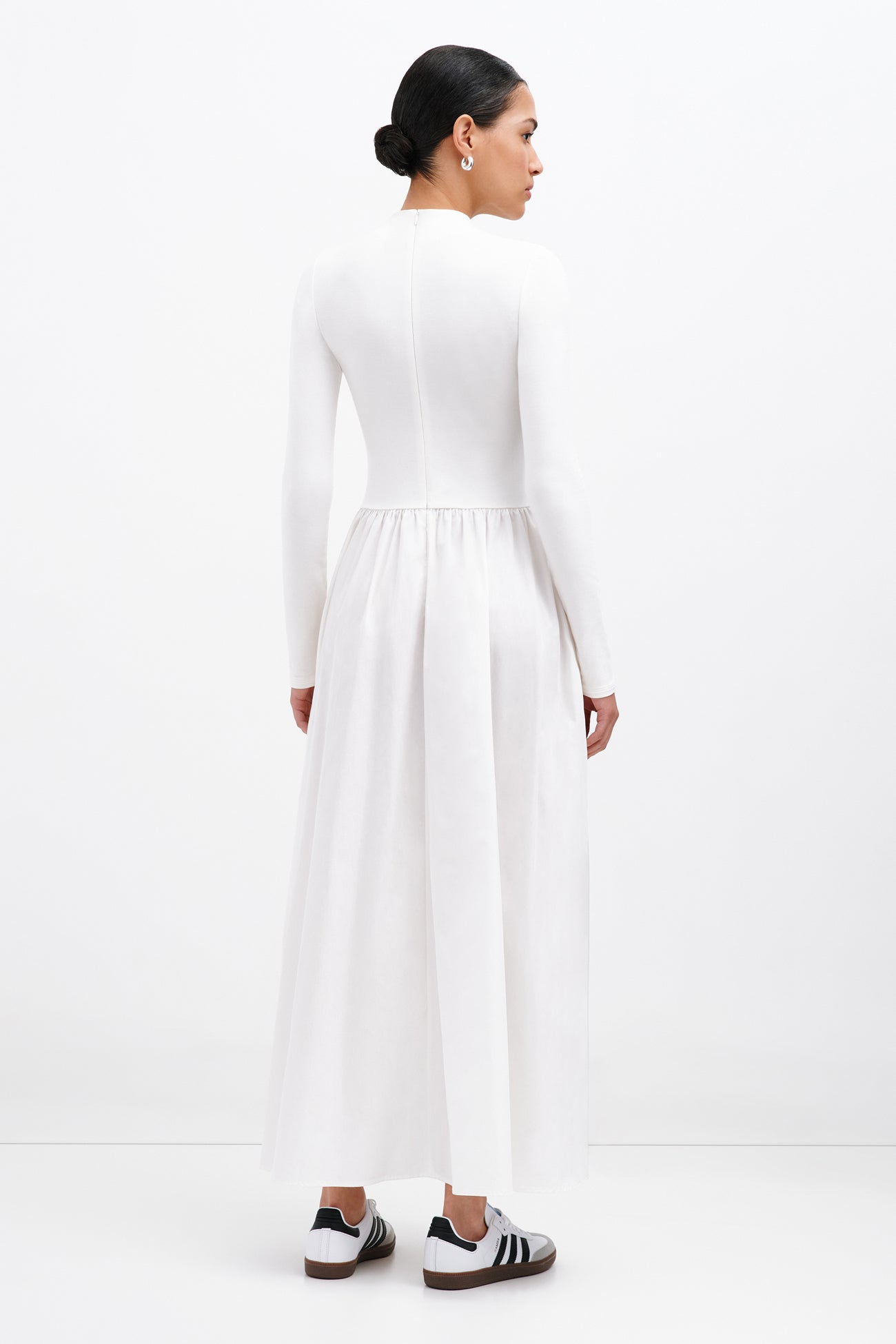 #Off White