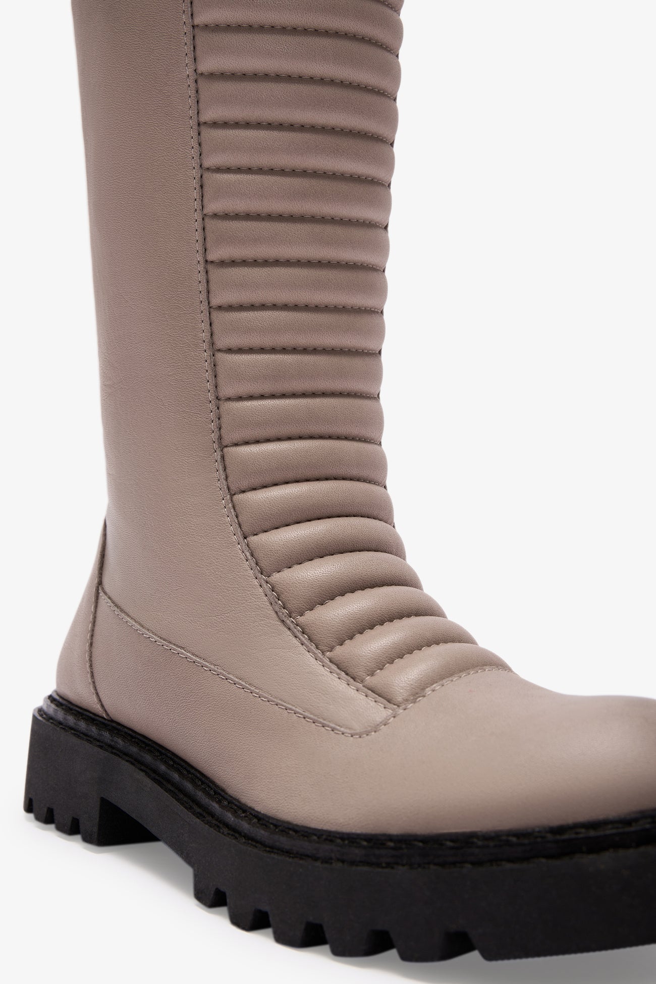 #Taupe