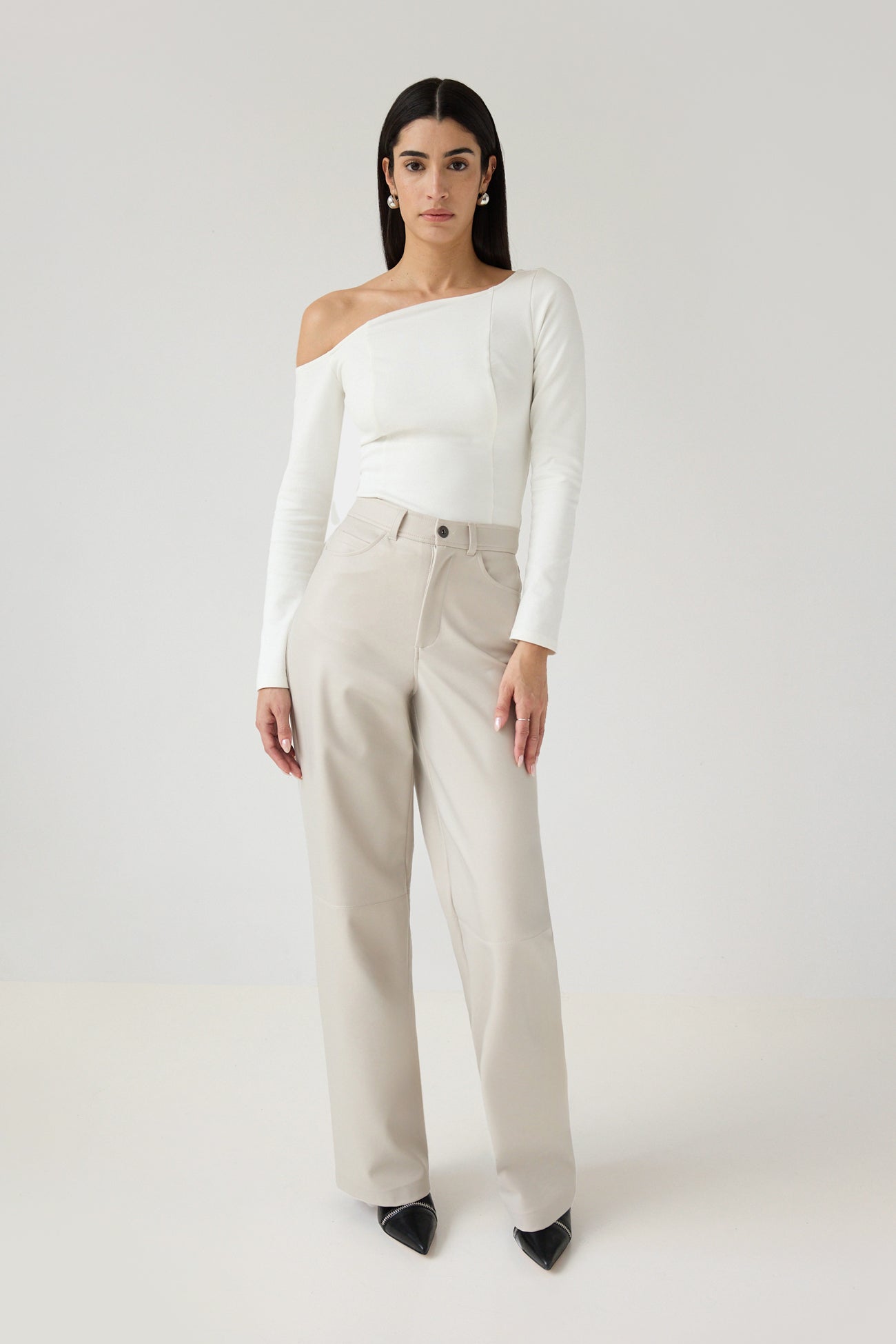 #Off White