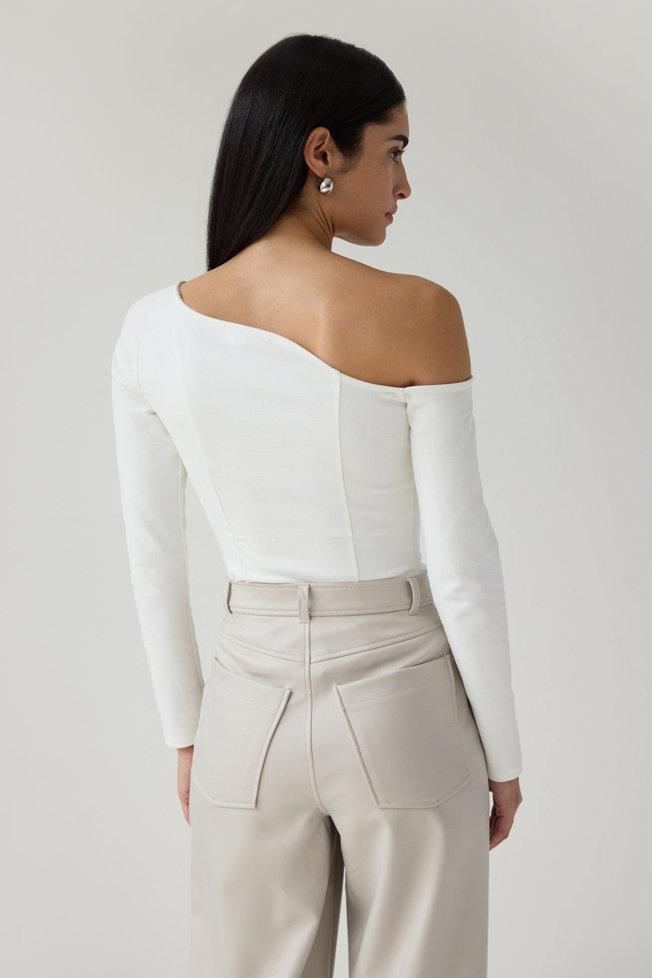 #Off White
