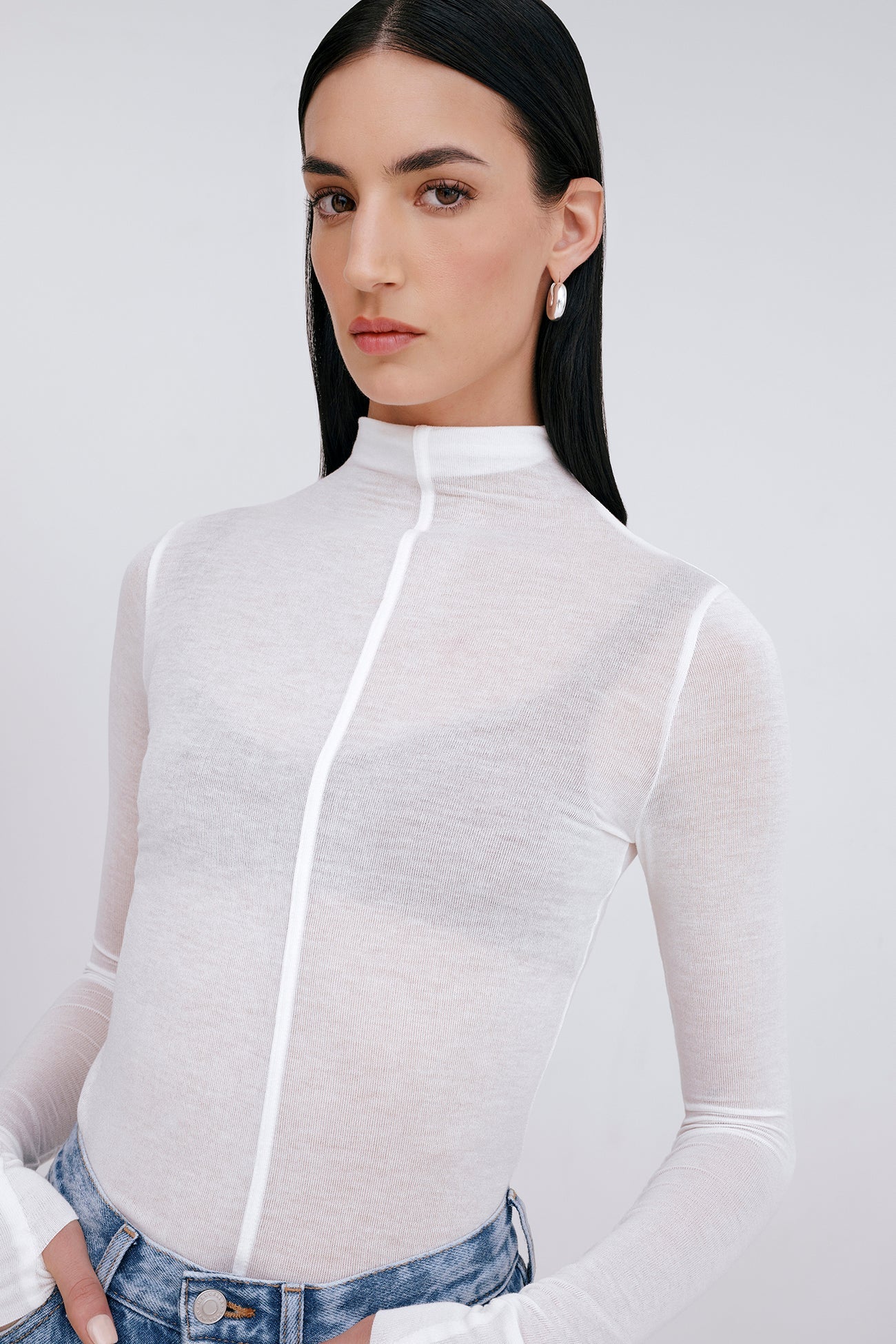 #Off White