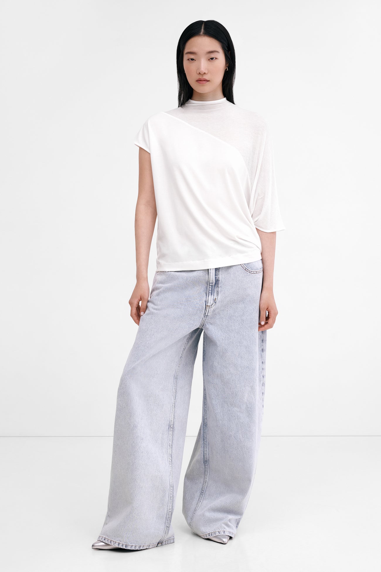 #Off White