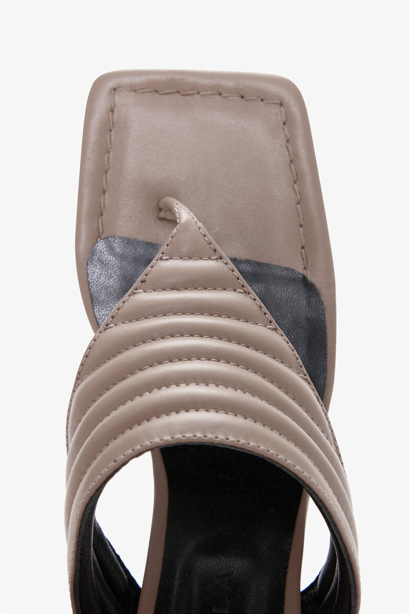 #Taupe
