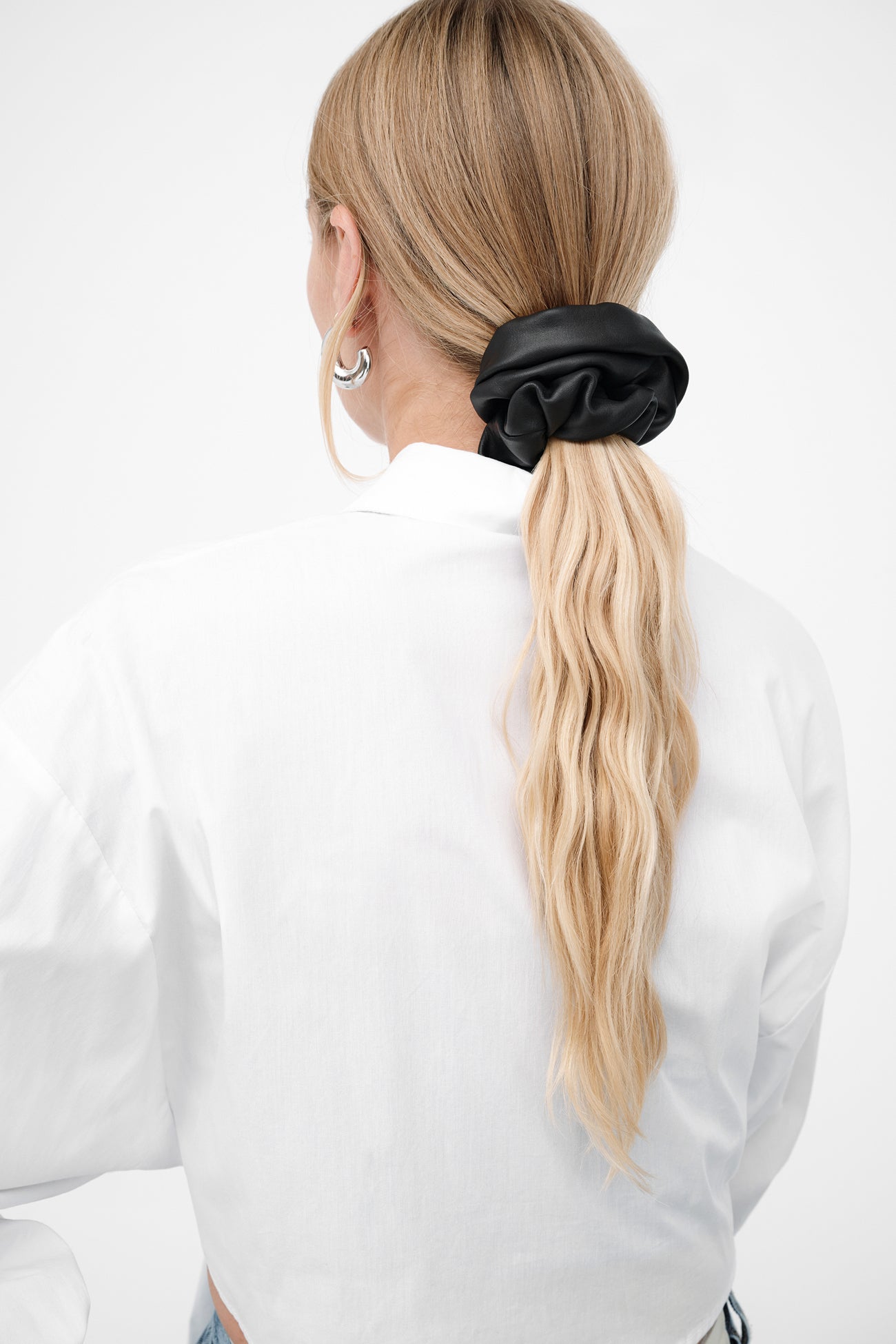 Glow Club Free Gift — Nikki Scrunchie Set