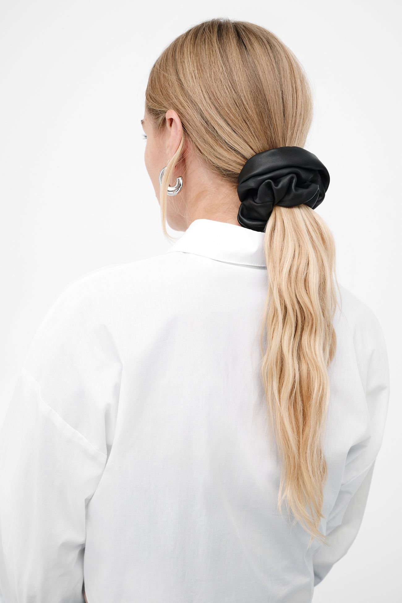 Glow Club Free Gift — Nikki Scrunchie Set