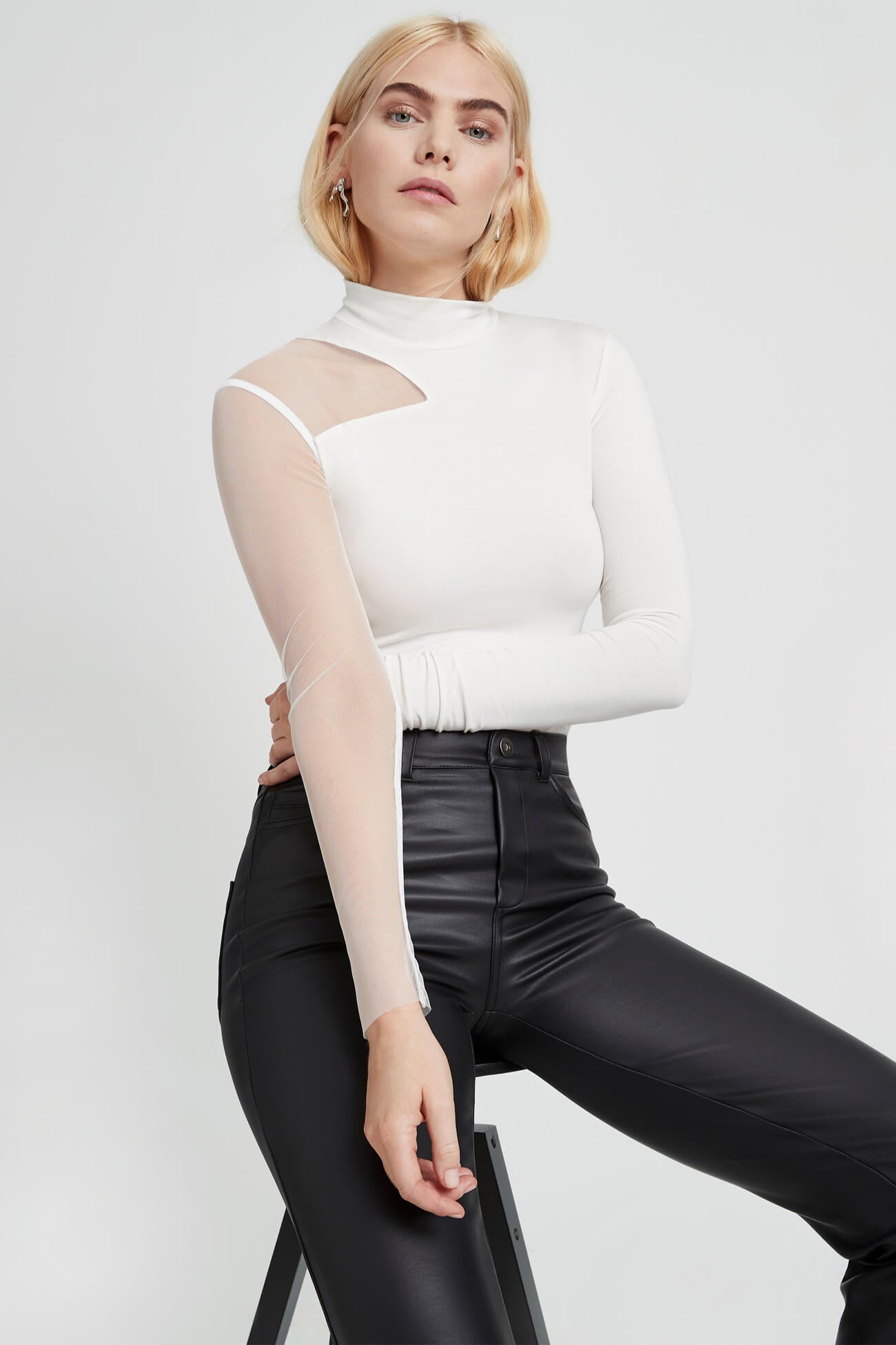 #Off White